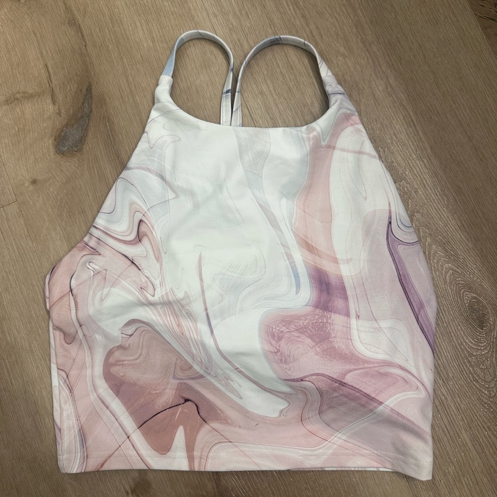 Old Navy Marble Print Cropped Work-out Tank Top in White and Dusty Pink